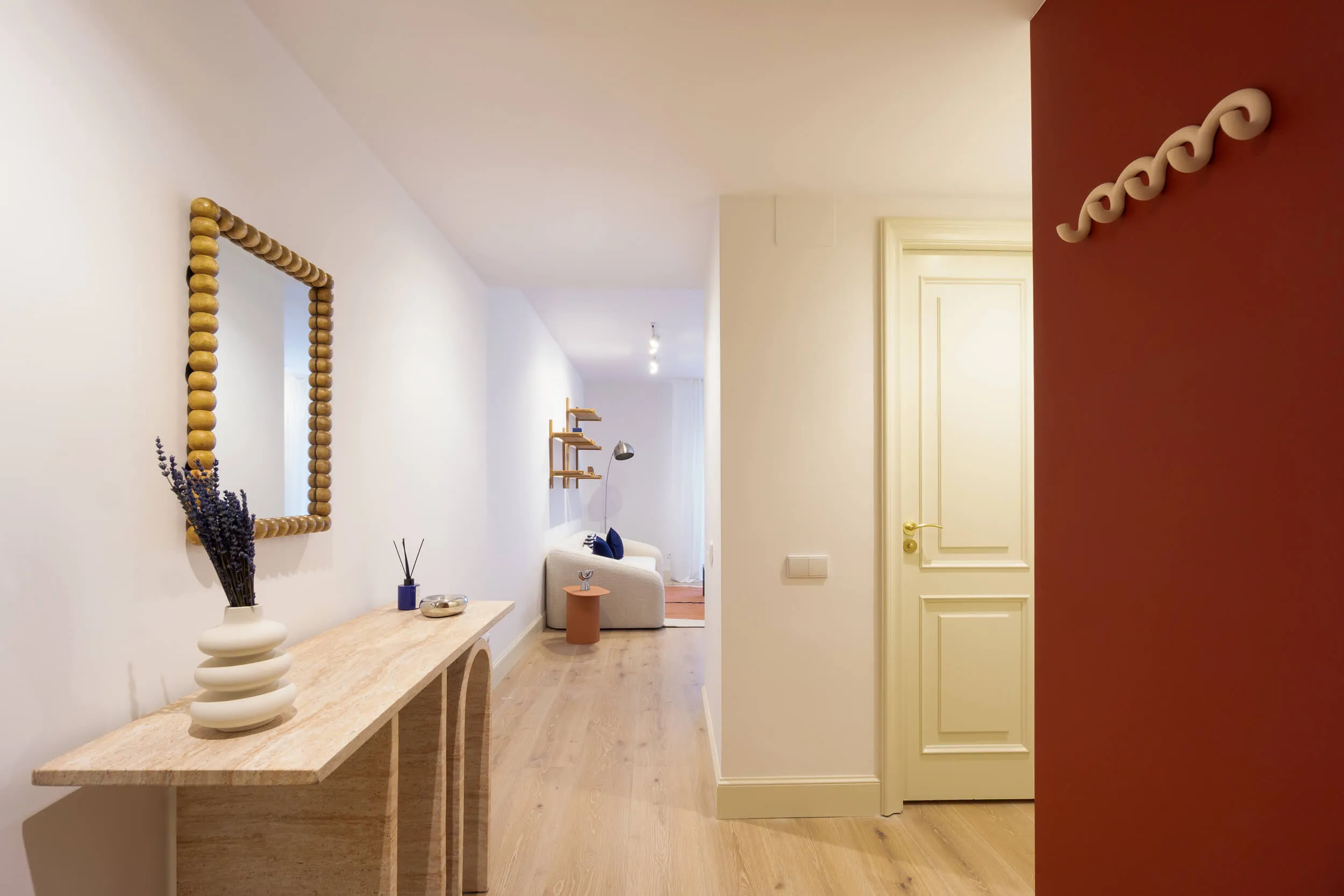 Diputaciò · Decoración de interiores en segunda residencia